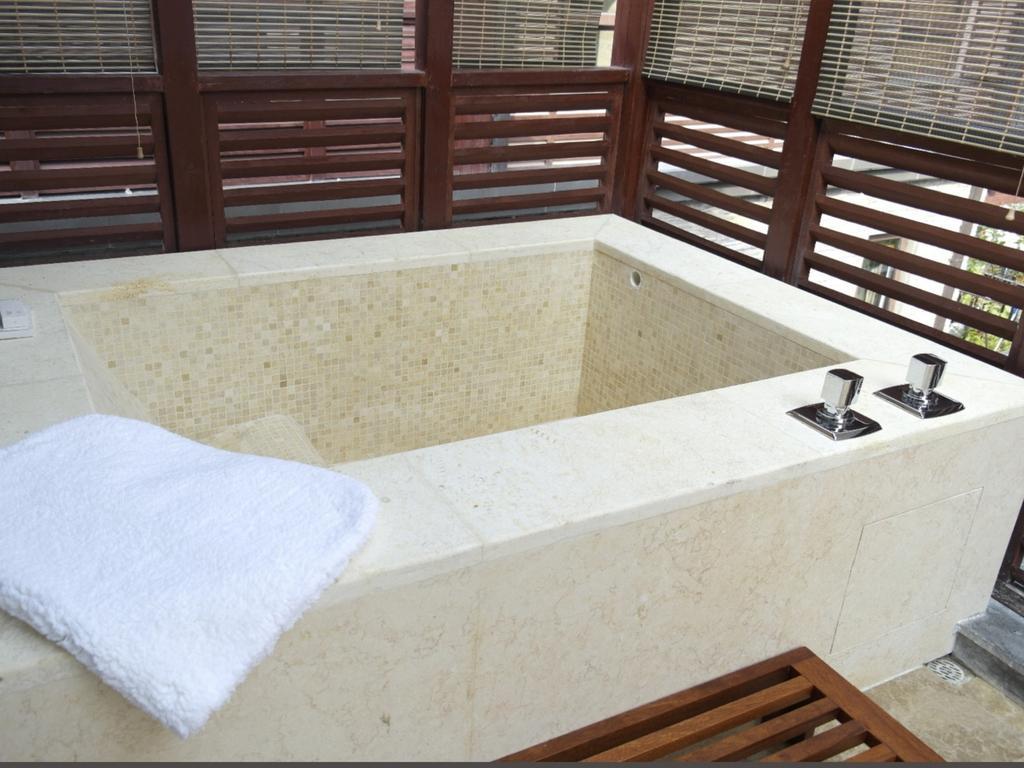 The Tang Hotel Hainan Mount Qixian Paoting Szoba fotó