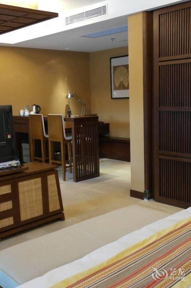 The Tang Hotel Hainan Mount Qixian Paoting Kültér fotó